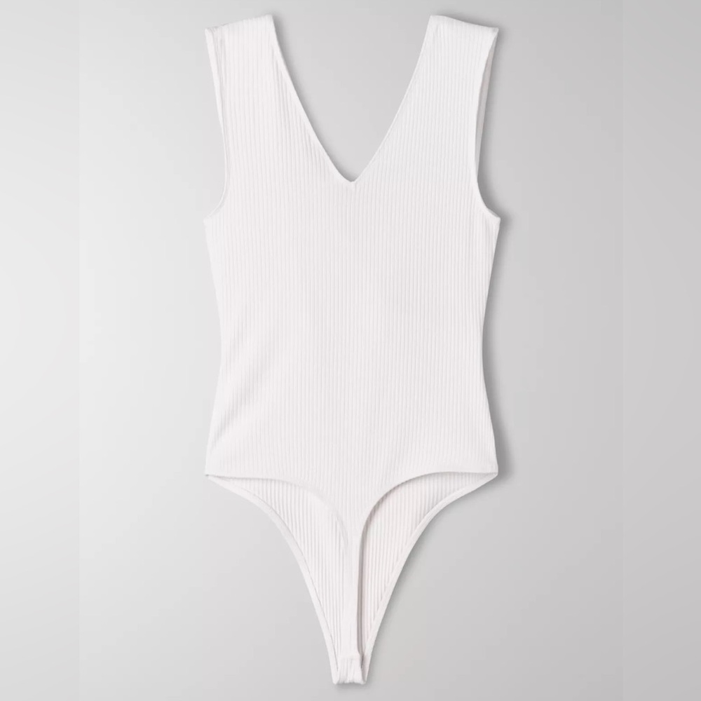 ✨ARITZIA✨Babaton Lido Thong Bodysuit - Picture 6 of 6